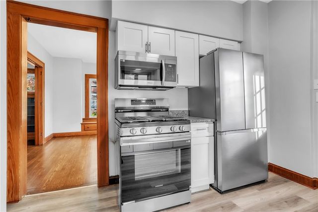 142 E Garfield Ave, New Castle, PA 16105