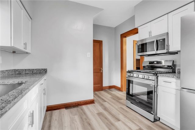 142 E Garfield Ave, New Castle, PA 16105