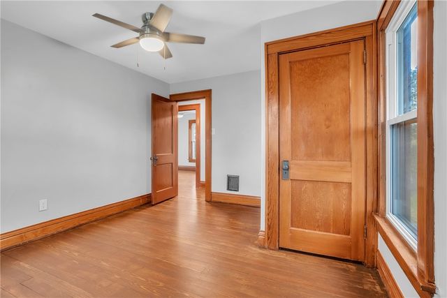 142 E Garfield Ave, New Castle, PA 16105