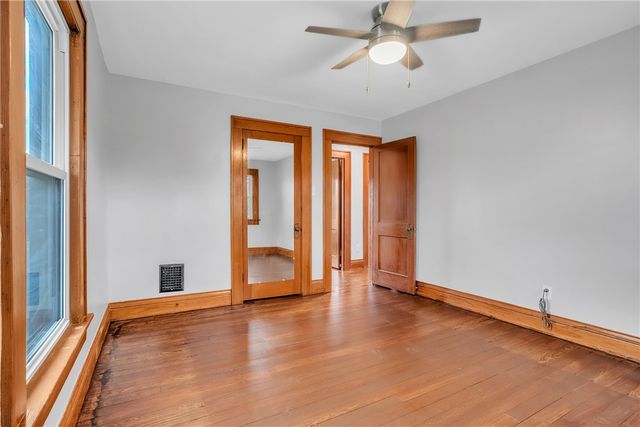 142 E Garfield Ave, New Castle, PA 16105