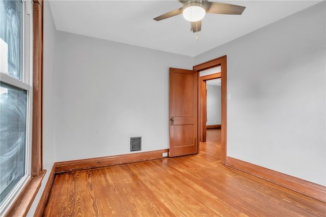 142 E Garfield Ave, New Castle, PA 16105