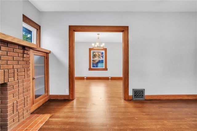 142 E Garfield Ave, New Castle, PA 16105