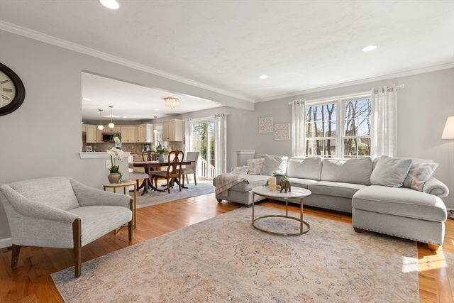 16 Pine St, Easton, MA 02375