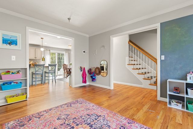 16 Pine St, Easton, MA 02375