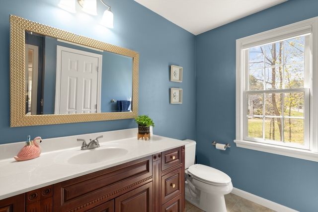 16 Pine St, Easton, MA 02375