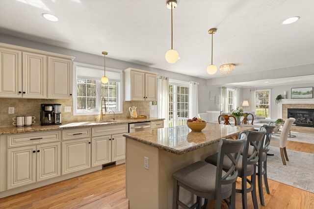 16 Pine St, Easton, MA 02375