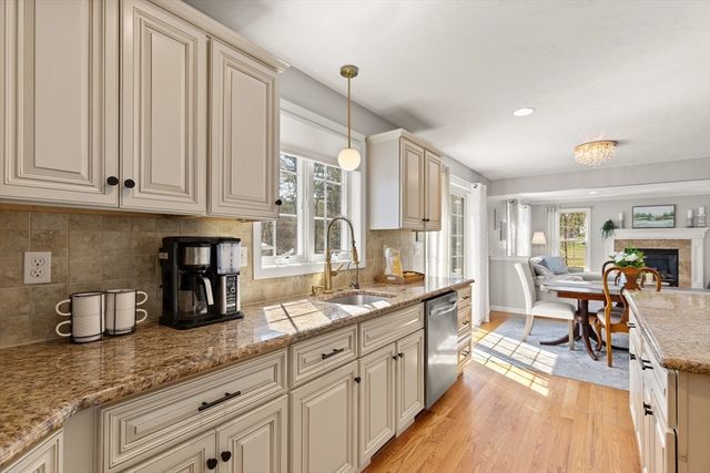 16 Pine St, Easton, MA 02375