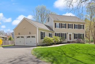 16 Pine St, Easton, MA 02375