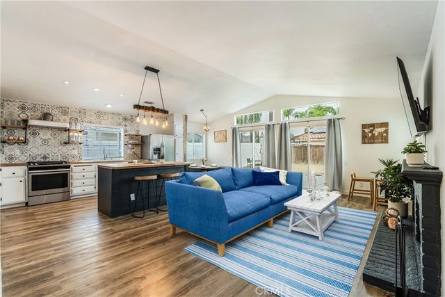 28820 Corte Suerte, Menifee, CA 92584