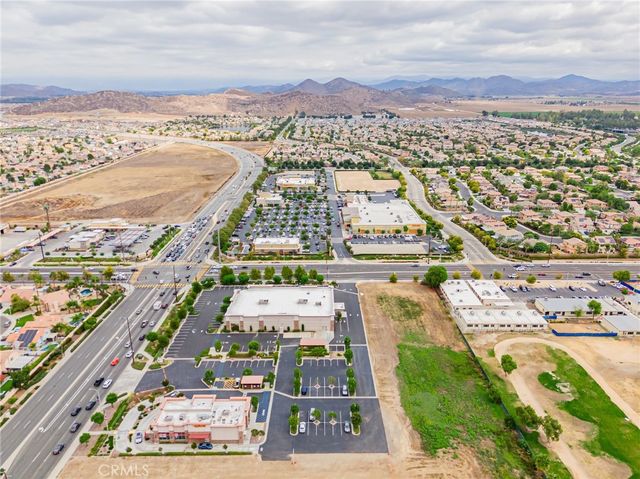 28820 Corte Suerte, Menifee, CA 92584