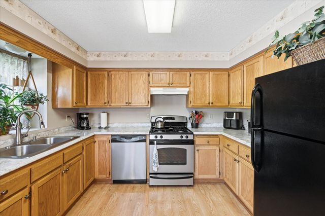 736 85th Lane NW, Coon Rapids, MN 55433