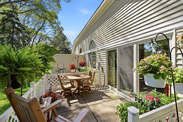 736 85th Lane NW, Coon Rapids, MN 55433