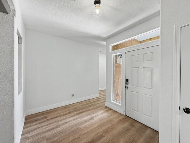 10215 Marin Drive NW, Albuquerque, NM 87114