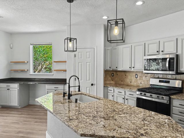 10215 Marin Drive NW, Albuquerque, NM 87114