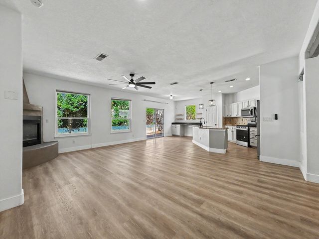 10215 Marin Drive NW, Albuquerque, NM 87114