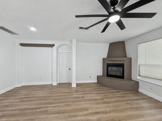 10215 Marin Drive NW, Albuquerque, NM 87114