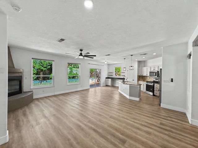 10215 Marin Drive NW, Albuquerque, NM 87114