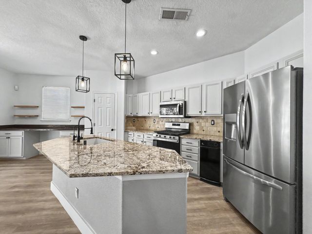 10215 Marin Drive NW, Albuquerque, NM 87114