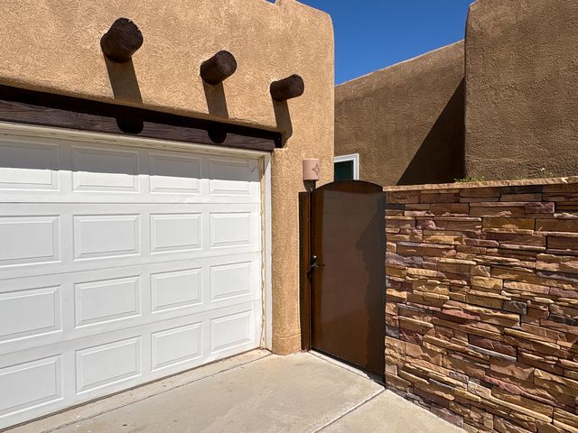 10215 Marin Drive NW, Albuquerque, NM 87114