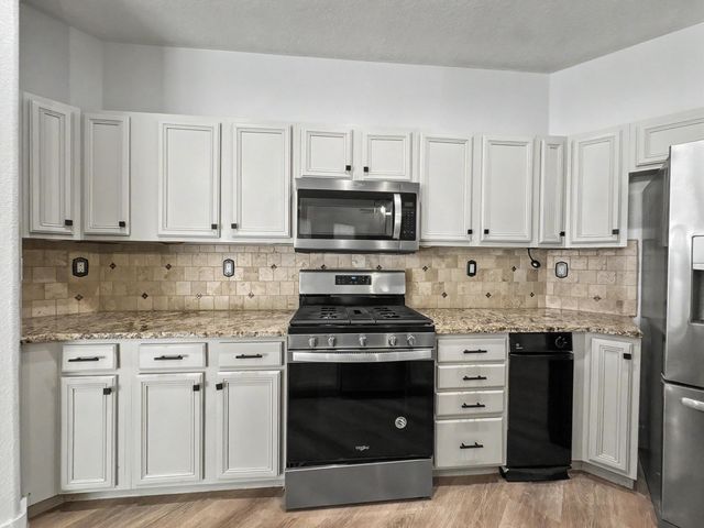 10215 Marin Drive NW, Albuquerque, NM 87114