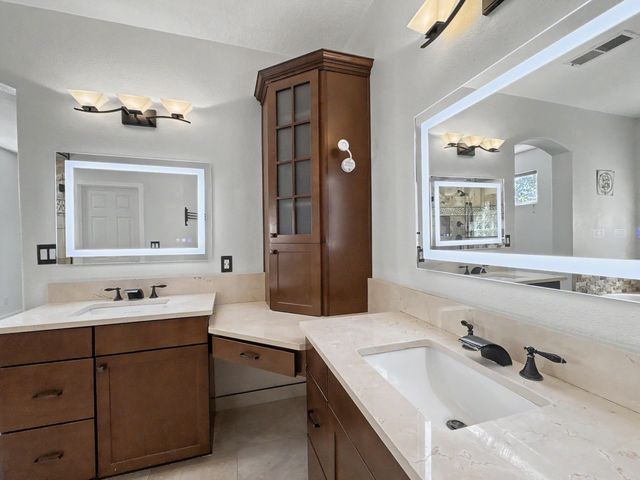10215 Marin Drive NW, Albuquerque, NM 87114