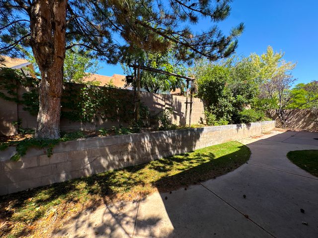 10215 Marin Drive NW, Albuquerque, NM 87114