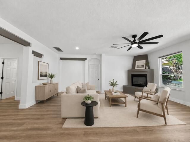 10215 Marin Drive NW, Albuquerque, NM 87114