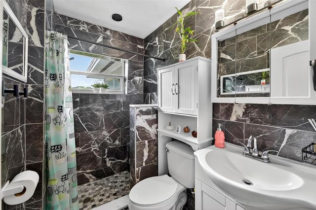 122 2ND JPV STREET, Winter Haven, FL 33880