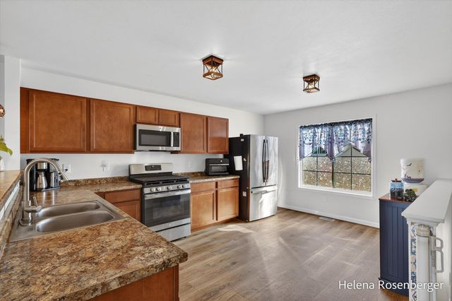 1700 Harper Grove Lane, Vicksburg, MI 49097