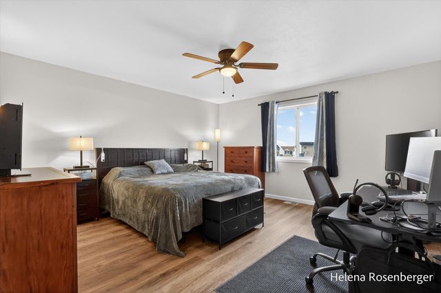 1700 Harper Grove Lane, Vicksburg, MI 49097