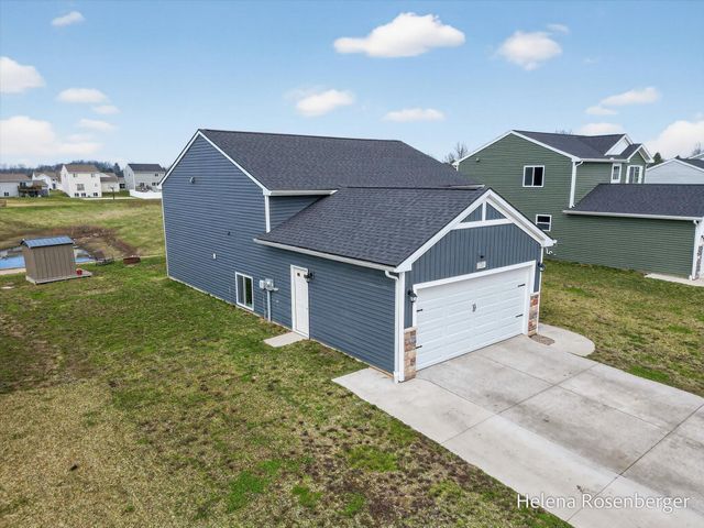 1700 Harper Grove Lane, Vicksburg, MI 49097