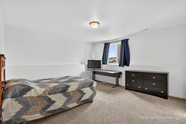 1700 Harper Grove Lane, Vicksburg, MI 49097