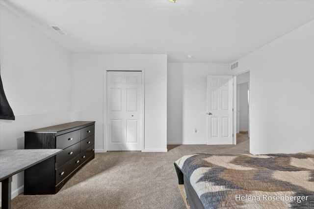 1700 Harper Grove Lane, Vicksburg, MI 49097