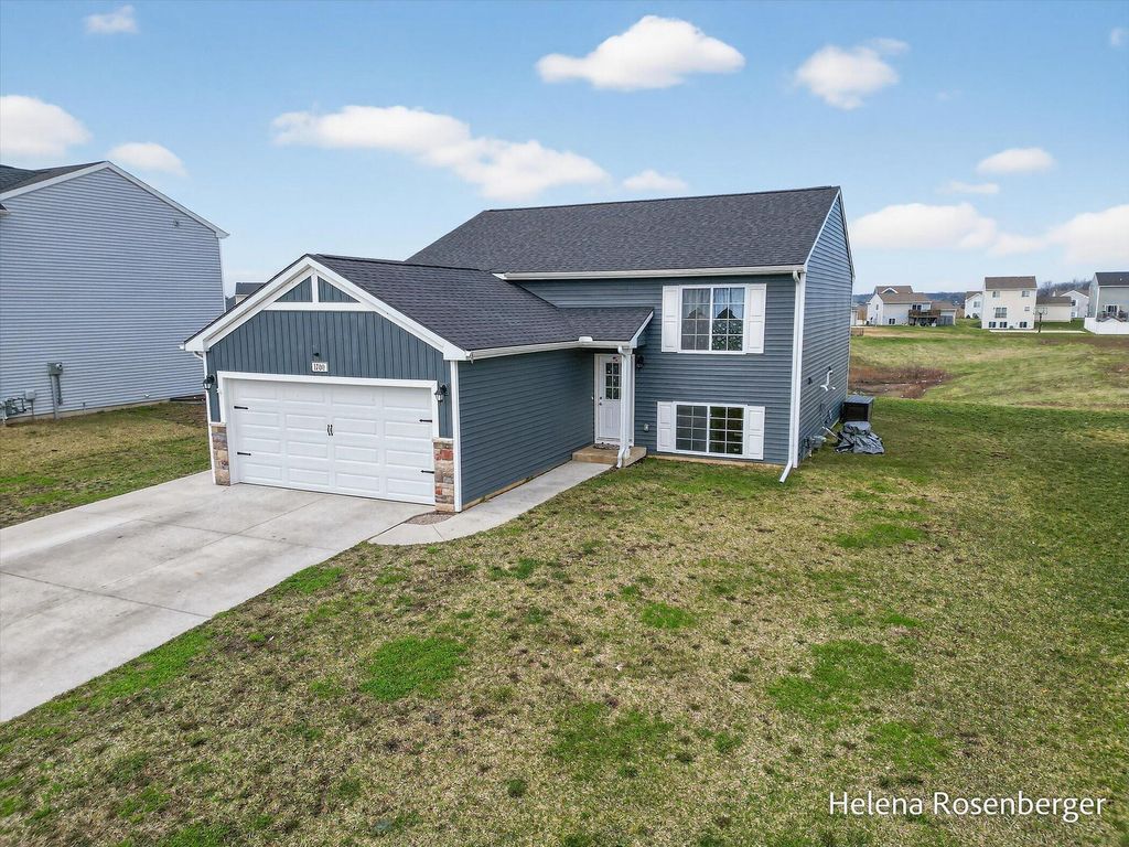 1700 Harper Grove Lane, Vicksburg, MI 49097