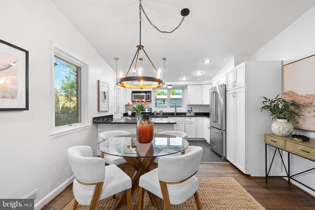 2954 VIEWPOINT RD, Alexandria, VA 22314