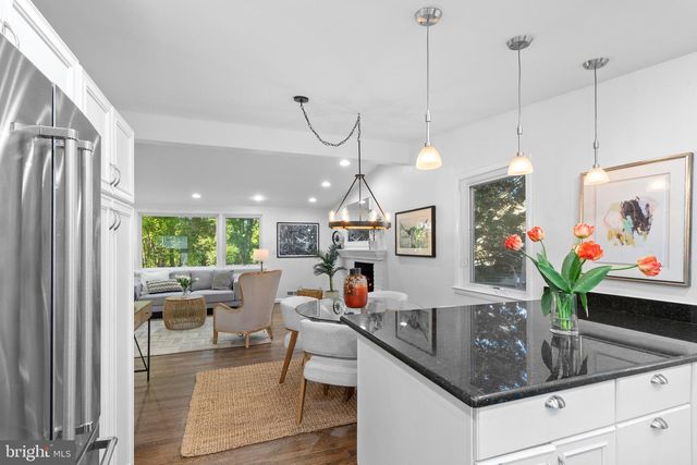 2954 VIEWPOINT RD, Alexandria, VA 22314