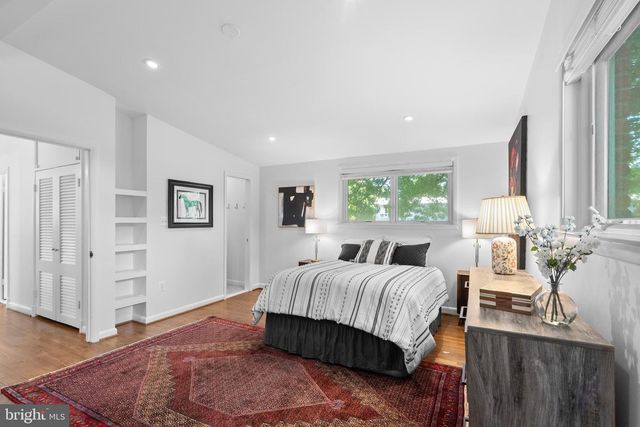2954 VIEWPOINT RD, Alexandria, VA 22314