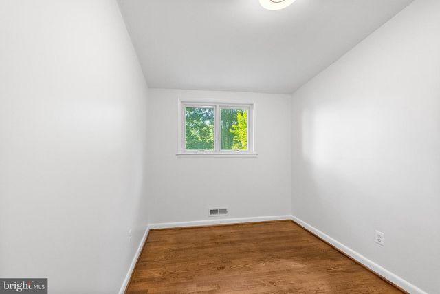 2954 VIEWPOINT RD, Alexandria, VA 22314