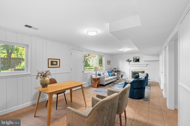 2954 VIEWPOINT RD, Alexandria, VA 22314