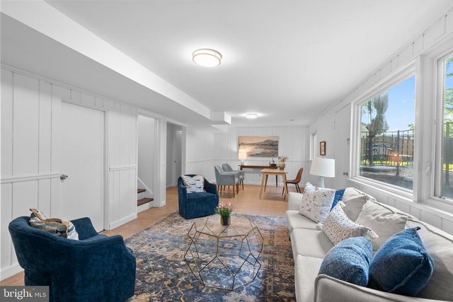 2954 VIEWPOINT RD, Alexandria, VA 22314