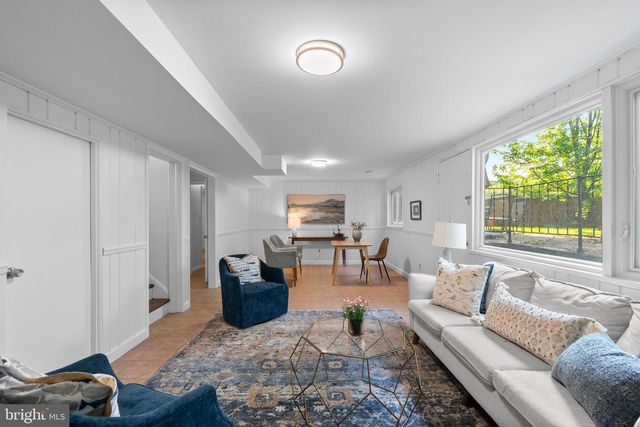 2954 VIEWPOINT RD, Alexandria, VA 22314