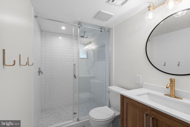 2954 VIEWPOINT RD, Alexandria, VA 22314