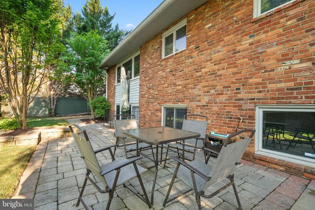 2954 VIEWPOINT RD, Alexandria, VA 22314