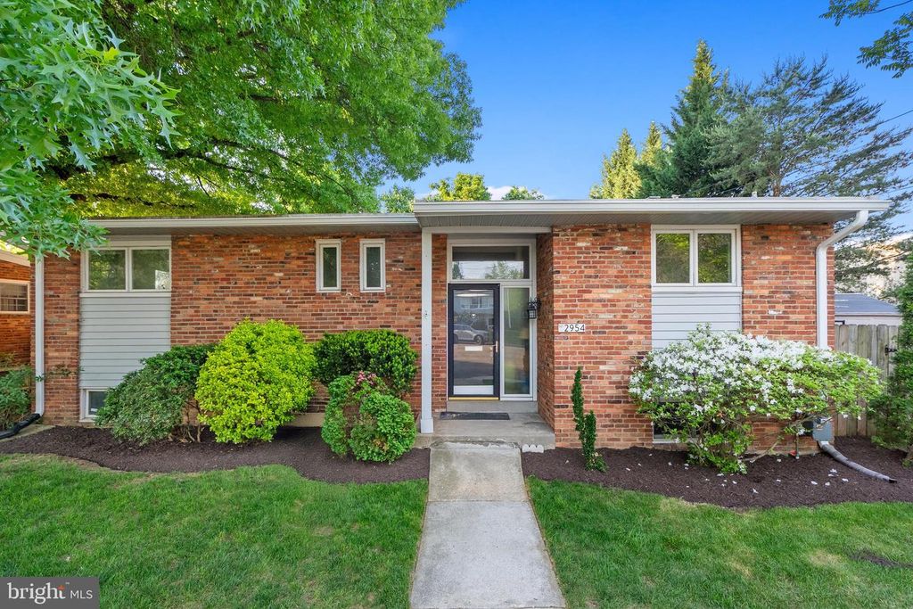 2954 VIEWPOINT RD, Alexandria, VA 22314