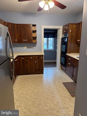 52 HILLSIDE AVE, Souderton, PA 18964