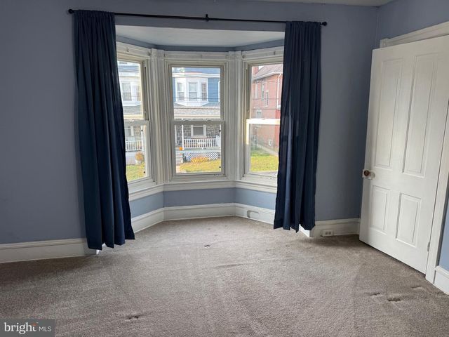 52 HILLSIDE AVE, Souderton, PA 18964