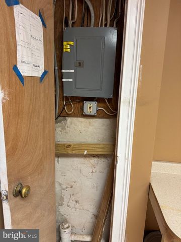 52 HILLSIDE AVE, Souderton, PA 18964