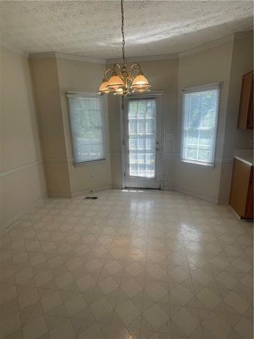 15 Glenmark Drive, Dallas, GA 30157