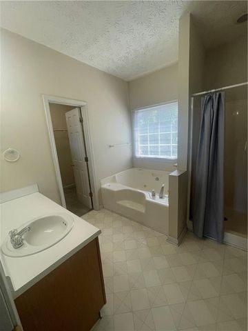 15 Glenmark Drive, Dallas, GA 30157