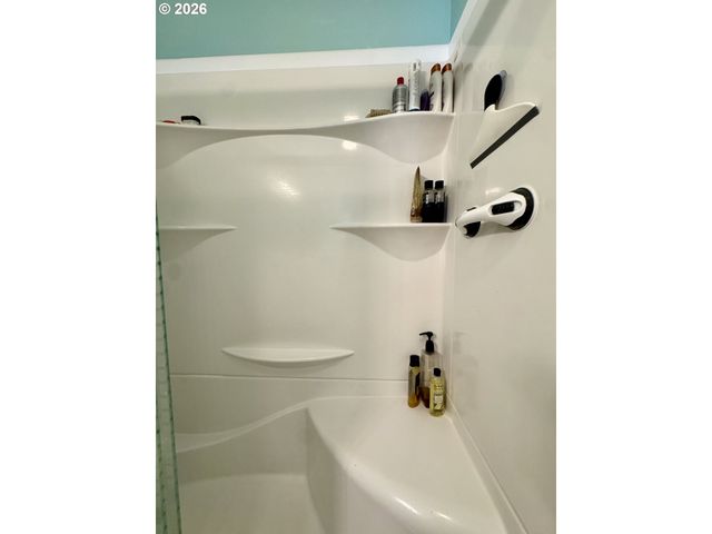 1119 A St, Springfield, OR 97477